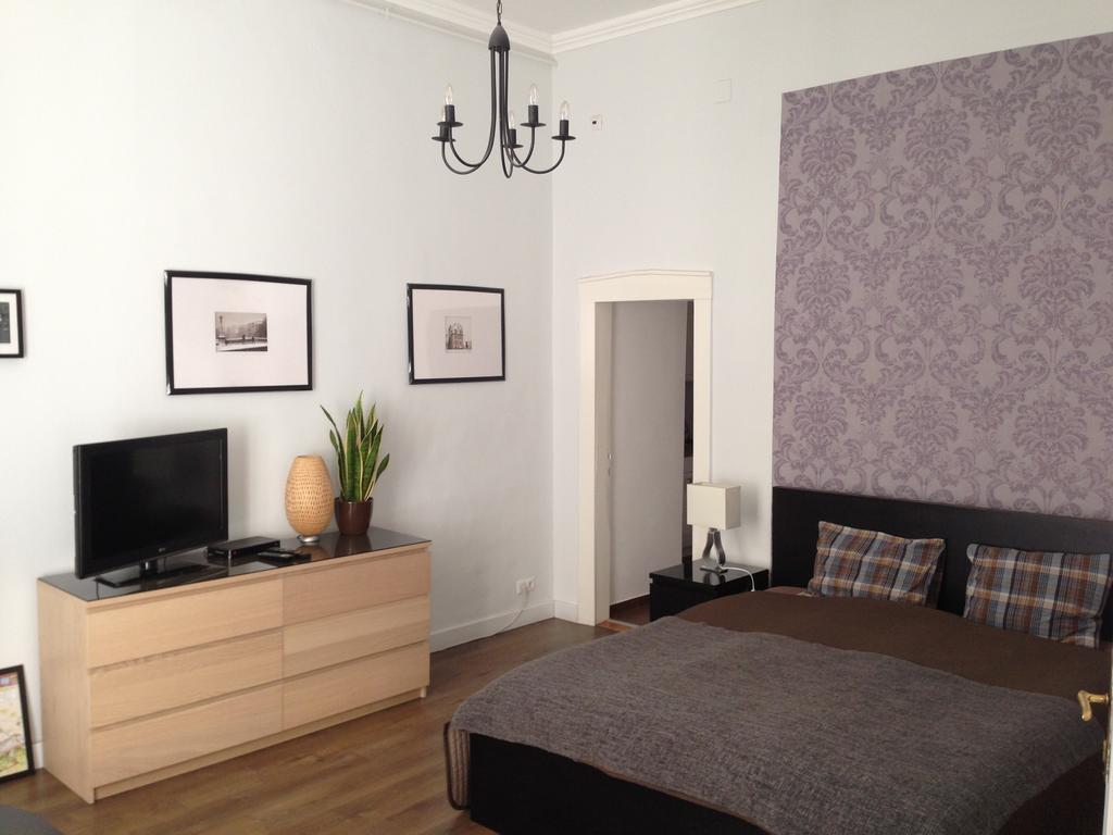 Private Apartment Centertown Budapest Room photo
