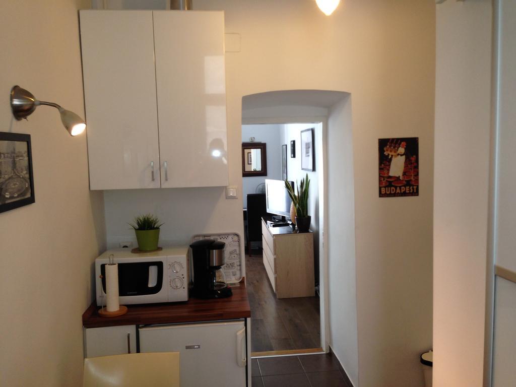 Private Apartment Centertown Budapest Room photo